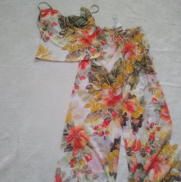 endless sun Tops - New🎀 2 piece Tropical flowers top wide leg pants